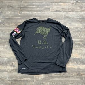 Nike Tampa Bay Buccaneers Salute To Service Long Sleeve Size Large